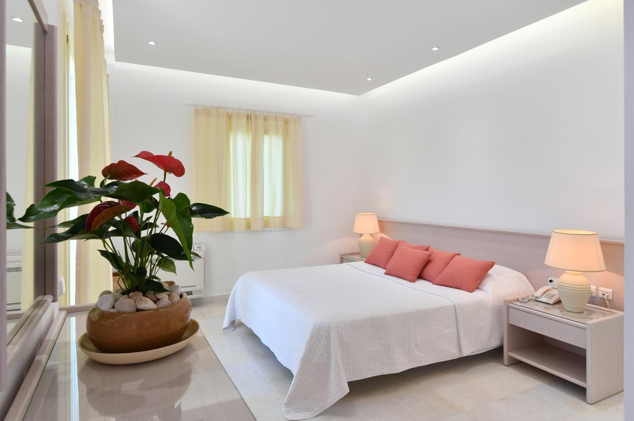 Astir Of Paros Hotel Náusza Kültér fotó
